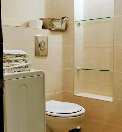 Schiller Apartment *